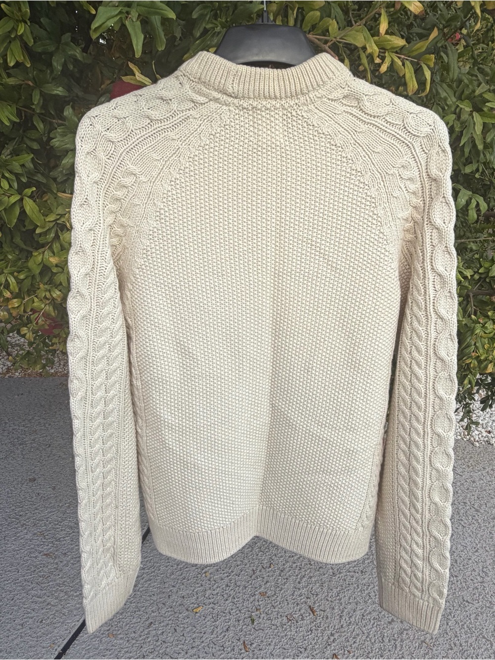 H&M Cream Cable-Knit Crewneck thick Sweater size M gently used